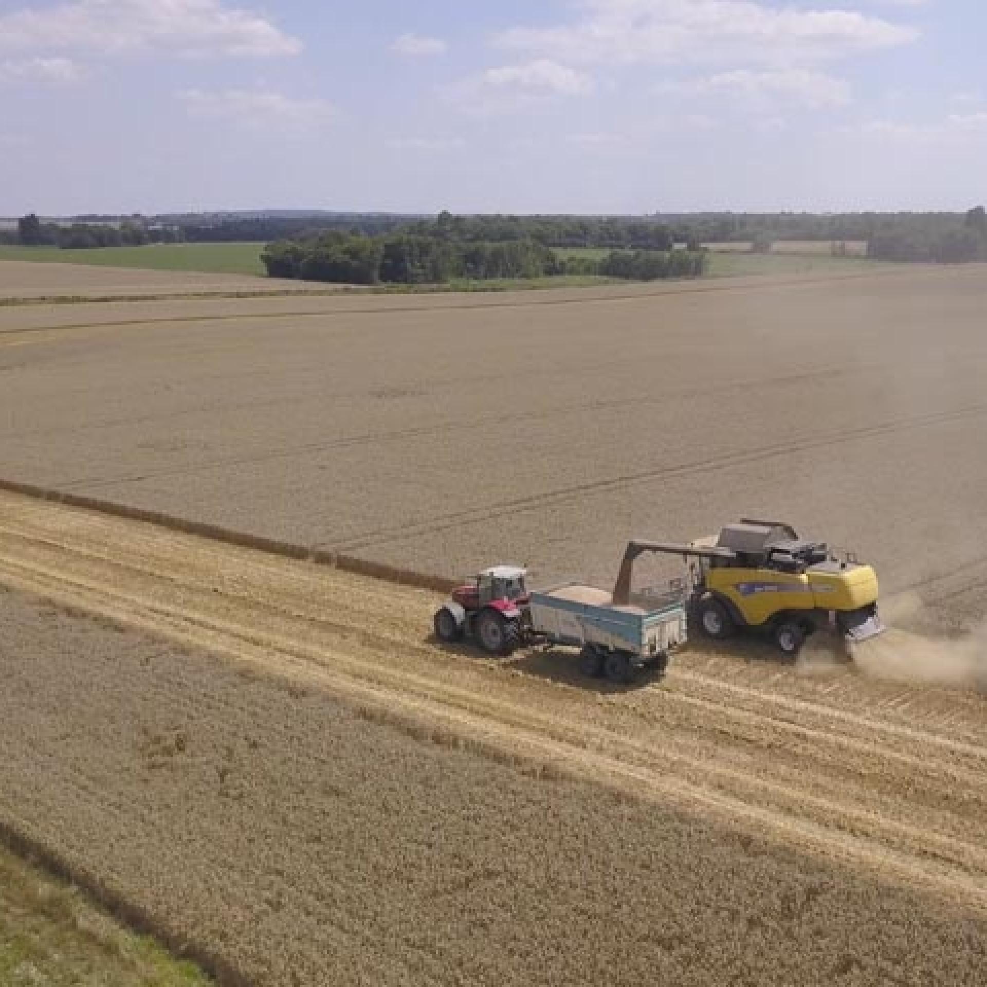 Visuel - La Vie est dans le pré - Tracteurs